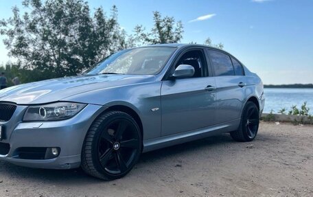 BMW 3 серия, 2011 год, 900 000 рублей, 13 фотография