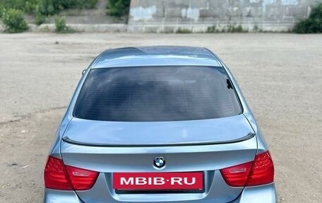 BMW 3 серия, 2011 год, 900 000 рублей, 10 фотография