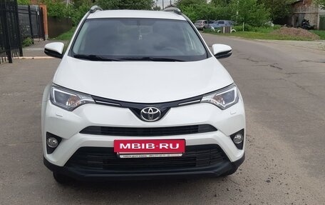 Toyota RAV4, 2016 год, 2 650 000 рублей, 3 фотография