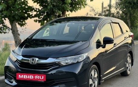 Honda Shuttle II, 2017 год, 1 299 000 рублей, 3 фотография