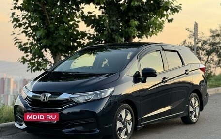 Honda Shuttle II, 2017 год, 1 299 000 рублей, 2 фотография