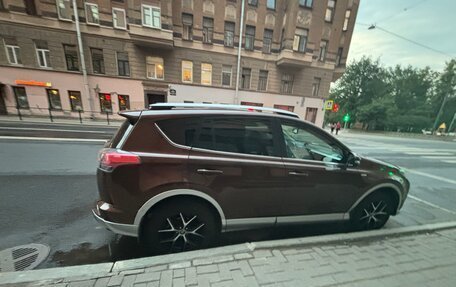 Toyota RAV4, 2016 год, 1 830 000 рублей, 8 фотография