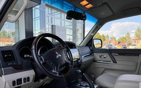 Mitsubishi Pajero IV, 2019 год, 3 950 000 рублей, 12 фотография