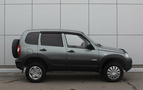 Chevrolet Niva I рестайлинг, 2011 год, 520 000 рублей, 5 фотография