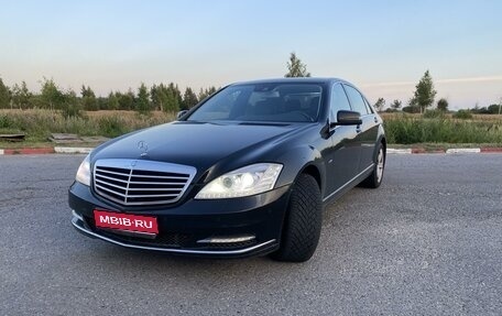 Mercedes-Benz S-Класс, 2011 год, 3 500 000 рублей, 1 фотография