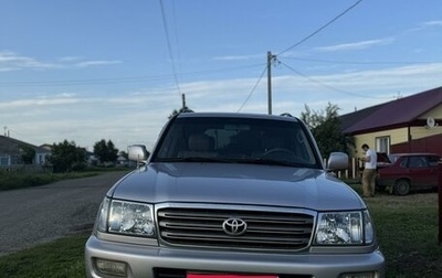 Toyota Land Cruiser 100 рестайлинг 2, 2003 год, 2 300 000 рублей, 1 фотография