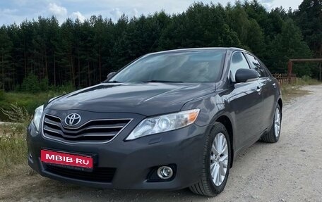 Toyota Camry, 2010 год, 1 390 000 рублей, 1 фотография