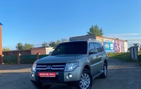 Mitsubishi Pajero IV, 2007 год, 1 900 000 рублей, 2 фотография