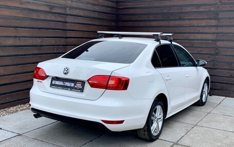 Volkswagen Jetta VI, 2013 год, 997 000 рублей, 8 фотография