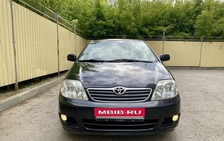 Toyota Corolla, 2004 год, 670 000 рублей, 2 фотография