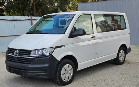 Volkswagen Transporter T6 рестайлинг, 2021 год, 3 880 000 рублей, 4 фотография