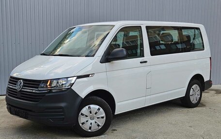 Volkswagen Transporter T6 рестайлинг, 2021 год, 3 880 000 рублей, 8 фотография