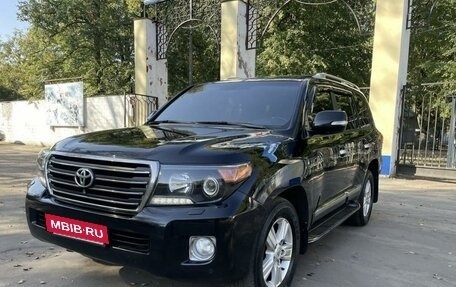 Toyota Land Cruiser 200, 2015 год, 5 200 000 рублей, 3 фотография