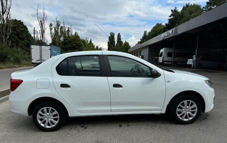 Renault Logan II, 2019 год, 840 000 рублей, 4 фотография