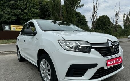 Renault Logan II, 2019 год, 840 000 рублей, 3 фотография