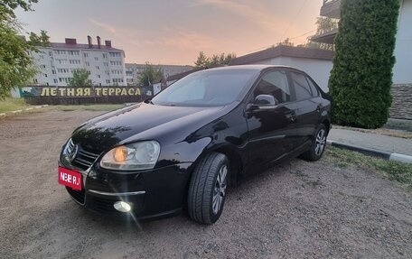 Volkswagen Jetta VI, 2008 год, 785 000 рублей, 1 фотография