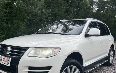 Volkswagen Touareg III, 2009 год, 1 399 000 рублей, 2 фотография