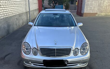 Mercedes-Benz E-Класс, 2004 год, 1 250 000 рублей, 3 фотография