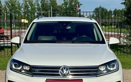 Volkswagen Touareg III, 2016 год, 3 830 000 рублей, 1 фотография