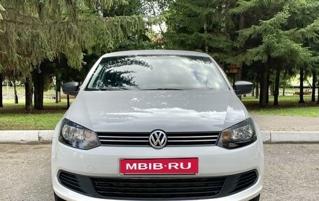 Volkswagen Polo VI (EU Market), 2013 год, 1 100 000 рублей, 2 фотография