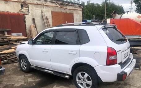 Hyundai Tucson III, 2008 год, 500 000 рублей, 3 фотография