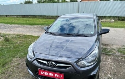 Hyundai Solaris II рестайлинг, 2012 год, 895 000 рублей, 1 фотография