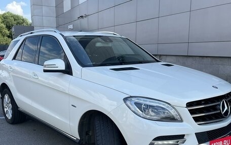 Mercedes-Benz M-Класс, 2012 год, 2 200 000 рублей, 2 фотография