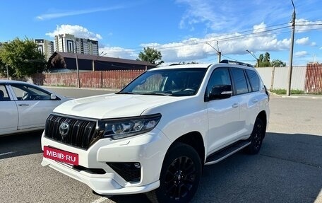 Toyota Land Cruiser Prado 150 рестайлинг 2, 2020 год, 8 700 000 рублей, 2 фотография