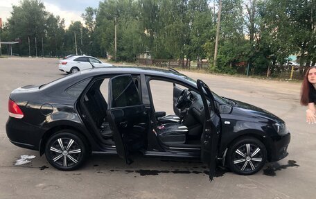 Volkswagen Polo VI (EU Market), 2011 год, 720 000 рублей, 4 фотография