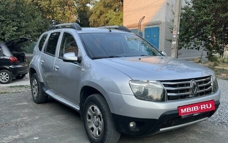 Renault Duster I рестайлинг, 2014 год, 1 000 000 рублей, 2 фотография