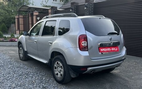 Renault Duster I рестайлинг, 2014 год, 1 000 000 рублей, 4 фотография