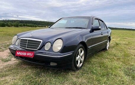 Mercedes-Benz E-Класс, 2000 год, 650 000 рублей, 2 фотография