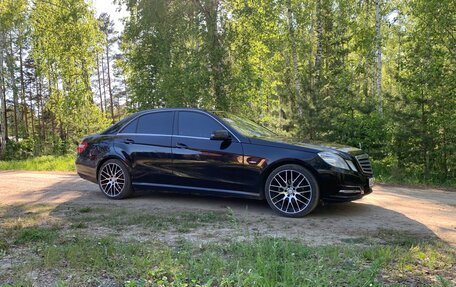 Mercedes-Benz E-Класс, 2012 год, 1 740 000 рублей, 3 фотография