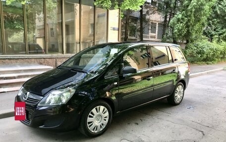 Opel Zafira B, 2009 год, 799 000 рублей, 2 фотография