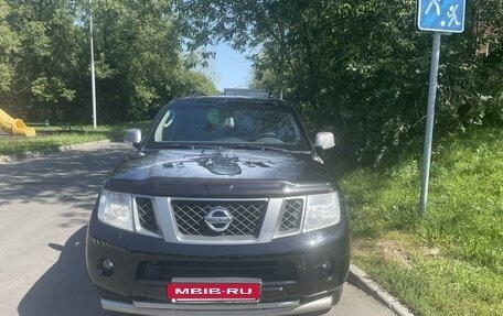 Nissan Pathfinder, 2012 год, 2 150 000 рублей, 2 фотография