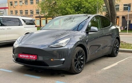 Tesla Model Y I, 2020 год, 4 300 000 рублей, 3 фотография