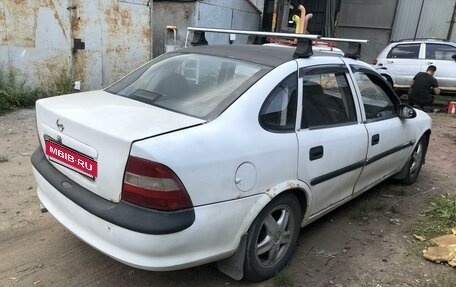 Opel Vectra B рестайлинг, 1998 год, 80 000 рублей, 3 фотография