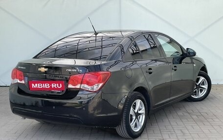 Chevrolet Cruze II, 2009 год, 750 000 рублей, 4 фотография