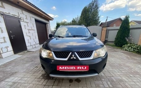 Mitsubishi Outlander III рестайлинг 3, 2007 год, 950 000 рублей, 2 фотография