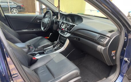 Honda Accord IX рестайлинг, 2013 год, 2 200 000 рублей, 8 фотография