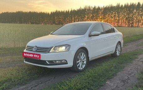 Volkswagen Passat B7, 2011 год, 1 050 000 рублей, 2 фотография