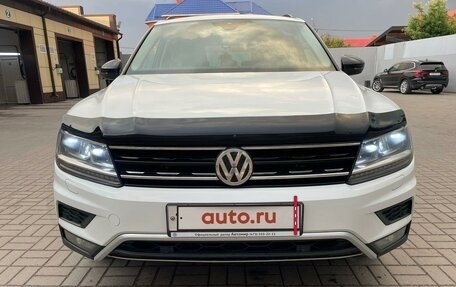 Volkswagen Tiguan II, 2019 год, 2 850 000 рублей, 3 фотография