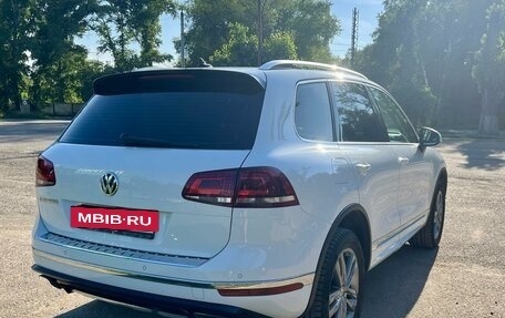 Volkswagen Touareg III, 2016 год, 3 830 000 рублей, 2 фотография