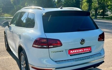 Volkswagen Touareg III, 2016 год, 3 830 000 рублей, 3 фотография