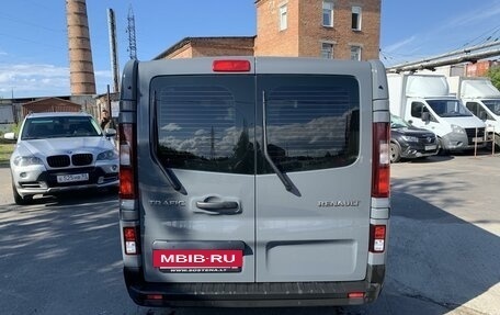 Renault Trafic, 2019 год, 2 800 000 рублей, 5 фотография