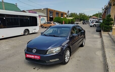 Volkswagen Passat B7, 2011 год, 835 000 рублей, 2 фотография