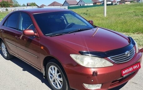 Toyota Camry V40, 2004 год, 1 250 000 рублей, 3 фотография