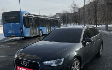 Audi A4, 2019 год, 2 300 000 рублей, 2 фотография