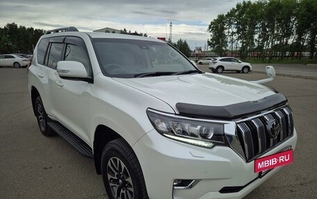 Toyota Land Cruiser Prado 150 рестайлинг 2, 2022 год, 6 170 000 рублей, 2 фотография