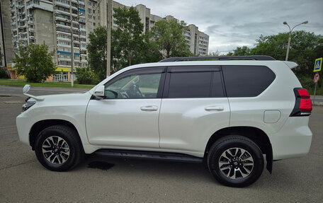 Toyota Land Cruiser Prado 150 рестайлинг 2, 2022 год, 6 170 000 рублей, 7 фотография